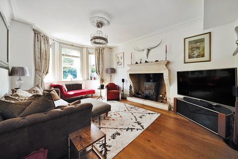4 bedroom detached house for sale, Weydown Lane, Surrey GU2