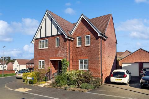 1 Colwill Walk, Bideford, EX39 3TE