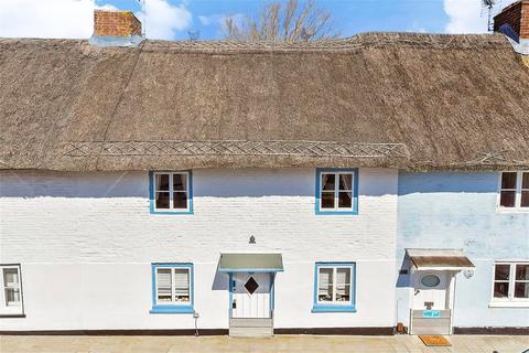 2 bedroom cottage for sale, Langstone High Street, Havant PO9
