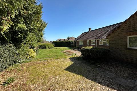 2 bedroom detached bungalow for sale, Abbots Ride, Farnham