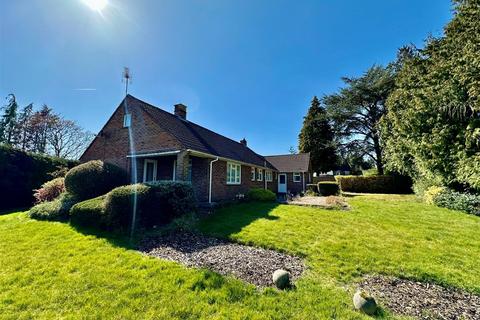 2 bedroom detached bungalow for sale, Abbots Ride, Farnham