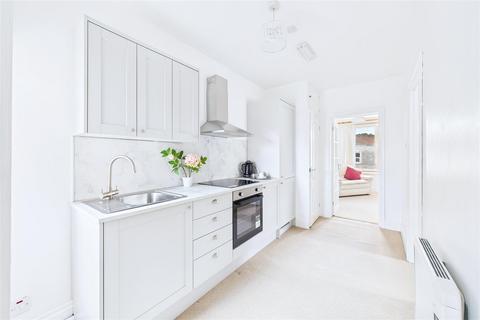 undefined, Prime location, close to Clevedon Seafront
