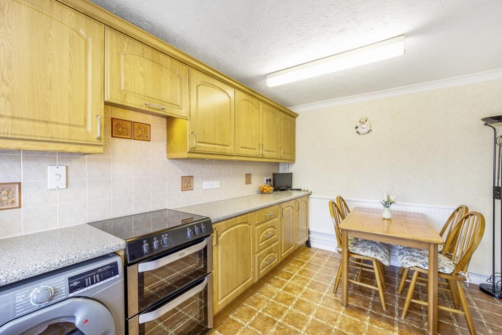 2 Drury Lane (Bicker)-14