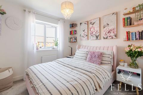 56 Narrowleaf Drive, Ringwood, BH24 3FS