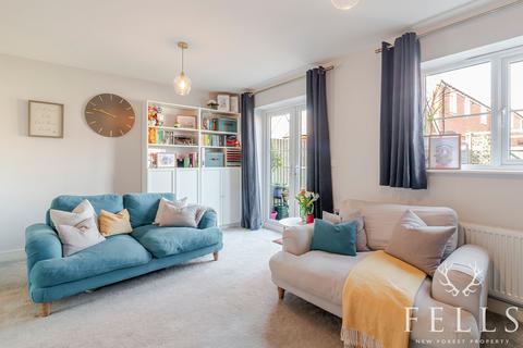 56 Narrowleaf Drive, Ringwood, BH24 3FS