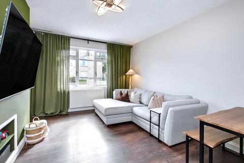 31 Polton Gardens, Lasswade, EH18 1BL