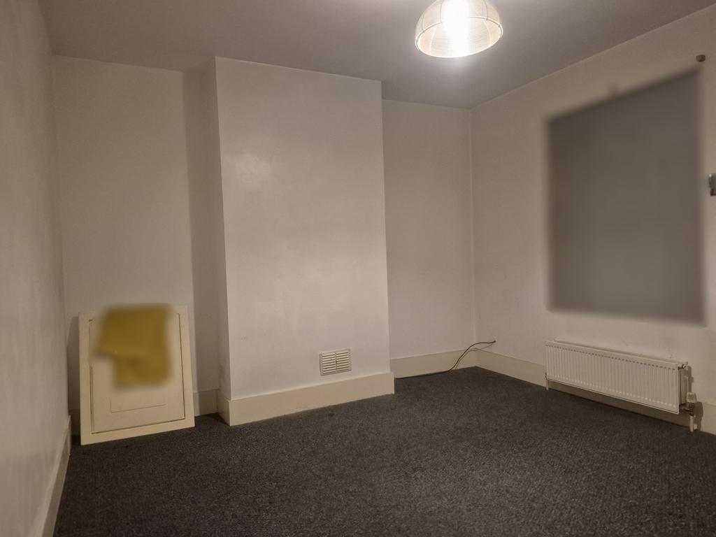 Bedroom T202504181006.jpg
