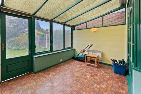62 Kensington Drive, Woodford Green, IG8 8LW