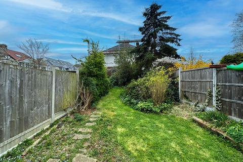 62 Kensington Drive, Woodford Green, IG8 8LW