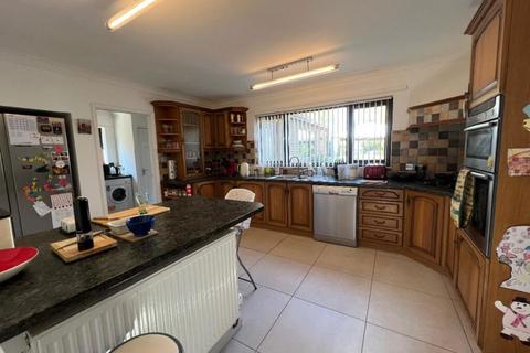Sawasdee Bunkers Hill, Wisbech St Mary, Wisbech, PE13 4SQ