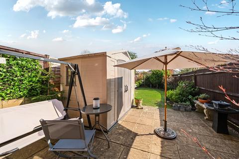 16 Pasture Close, Swindon, SN2 2UH