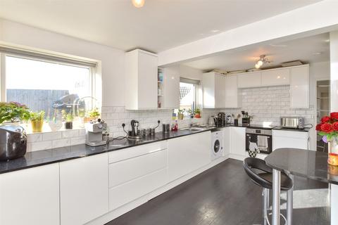 2 bedroom semi-detached bungalow for sale, Farm Close, Portslade, East Sussex