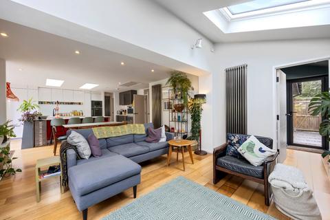 3 bedroom bungalow for sale, Fairlie Gardens, Brighton, East Sussex, BN1