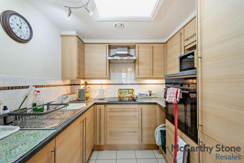 2 bedroom apartment for sale, Stover Court, East Street, Newton Abbot