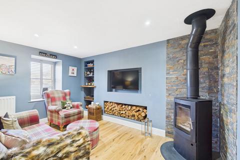2 Bell View, Leadhills, Biggar, ML12 6XU