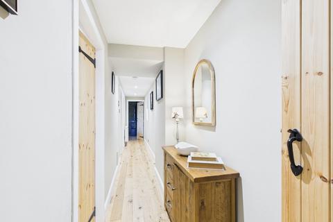 2 Bell View, Leadhills, Biggar, ML12 6XU