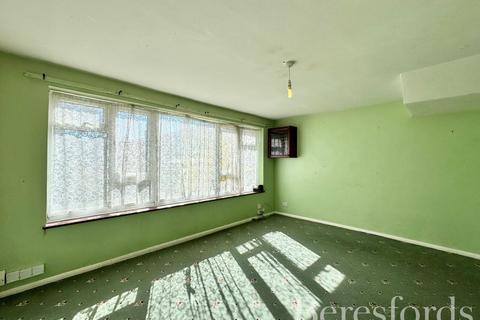 2 bedroom maisonette for sale, Victor Walk, Hornchurch, RM12