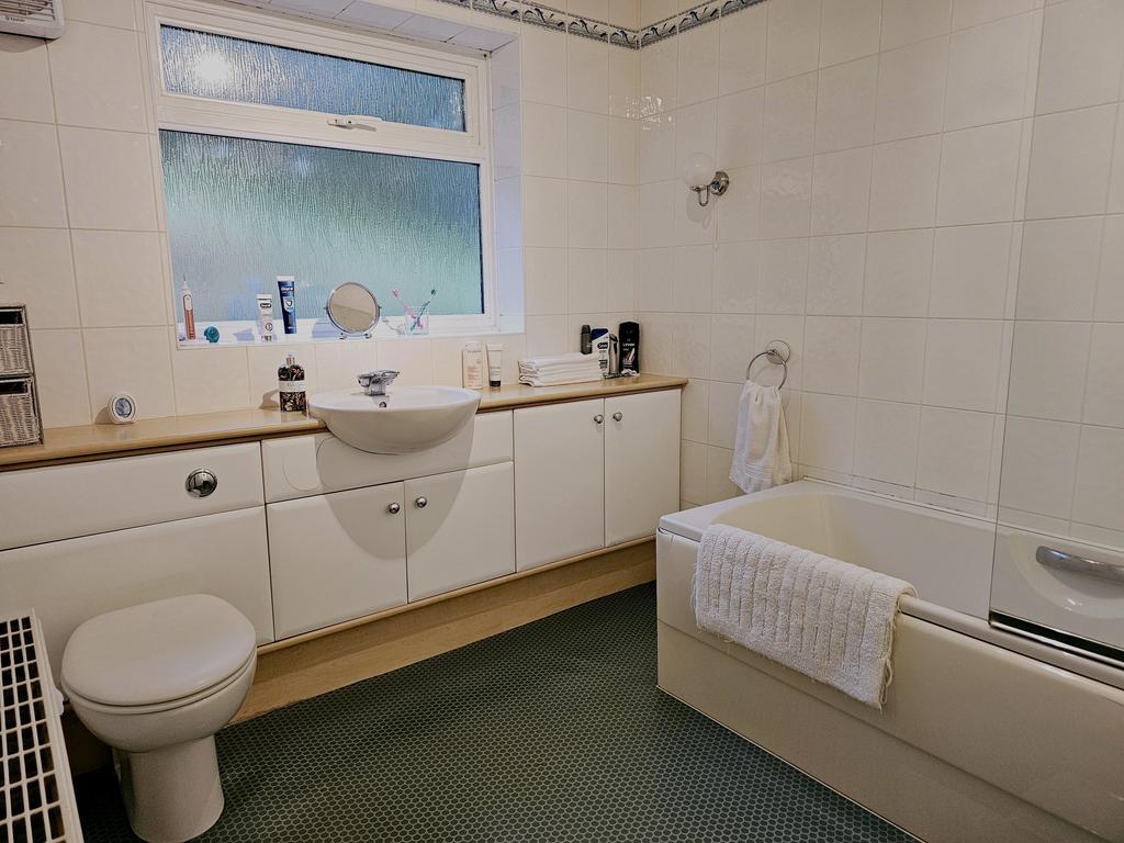 Family bathroom