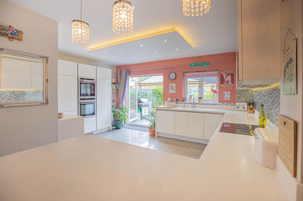 Kitchen Family Room