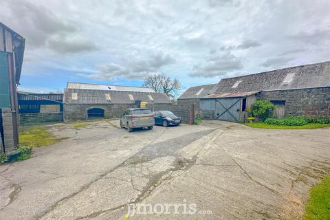 3 bedroom property with land for sale, Velindre, Llandysul