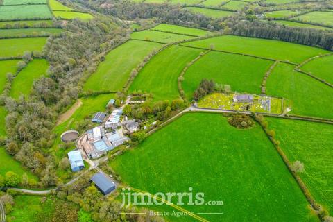 3 bedroom property with land for sale, Velindre, Llandysul
