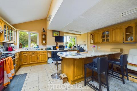 3 bedroom property with land for sale, Velindre, Llandysul