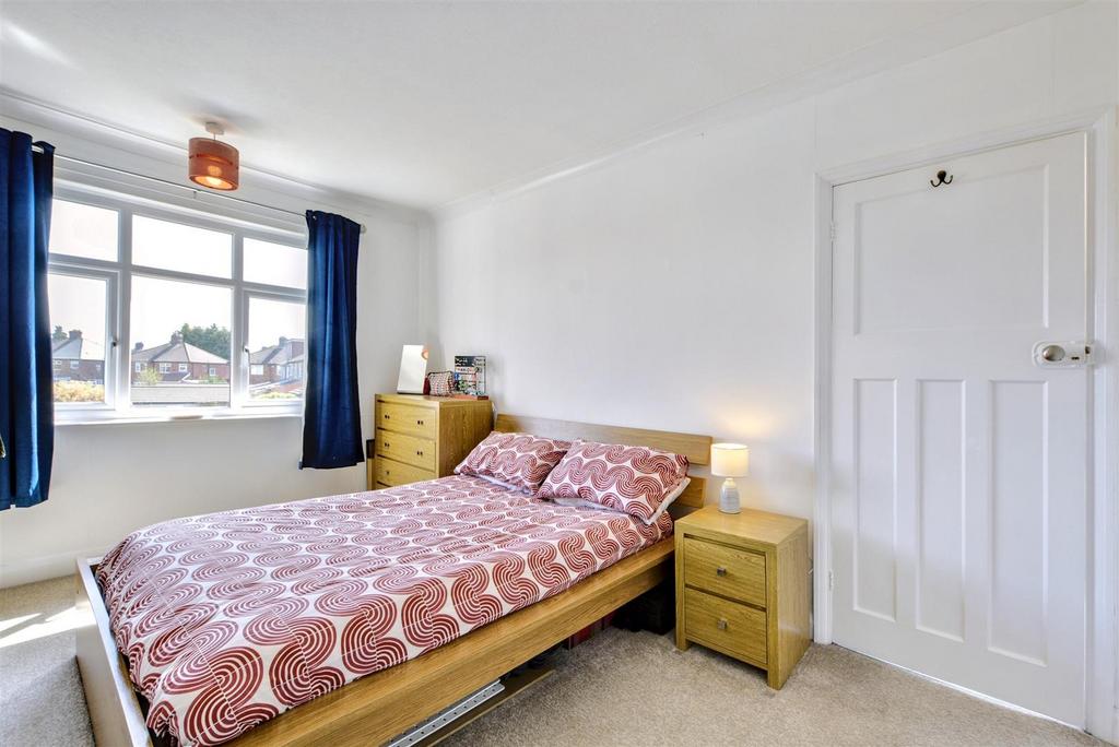 Bedroom 1 2.jpeg