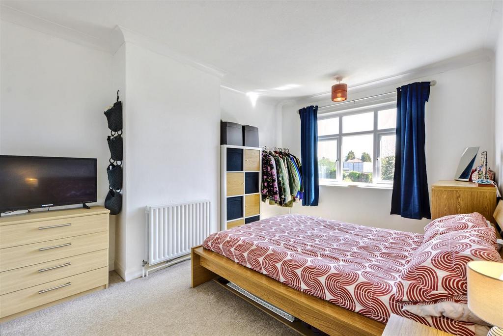 Bedroom 1 1.jpeg