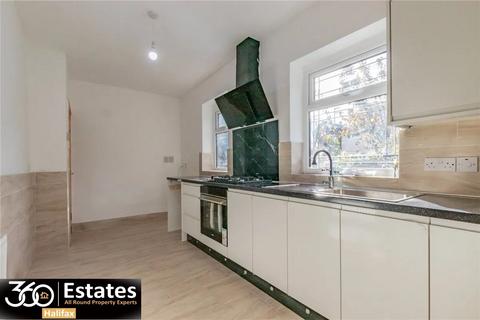 3 bedroom terraced house for sale, 41 Moor End Road, Halifax, HX1