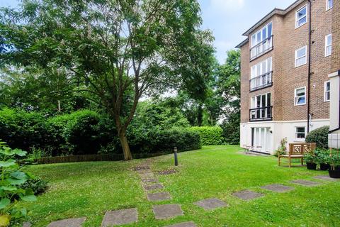 2 bedroom flat to rent, Roxeth Hill, Harrow, HA2