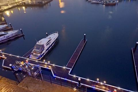 4 bedroom penthouse for sale, Neptune Square, Ipswich IP4