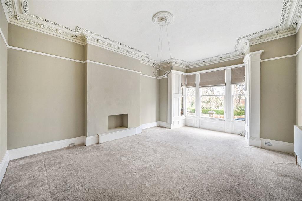 Dining / Bedroom