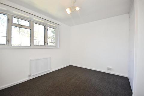 undefined, Burden Close, Brentford