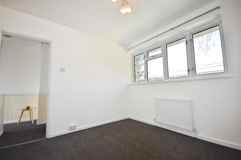 7 Burden Close, Brentford, TW8 9JG