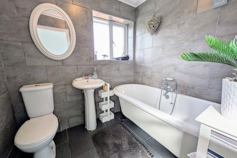33 Brynhafod, Ammanford, SA18 3QH
