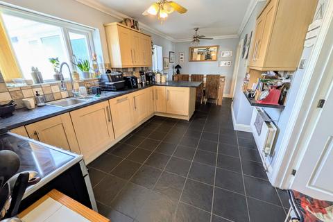 33 Brynhafod, Ammanford, SA18 3QH