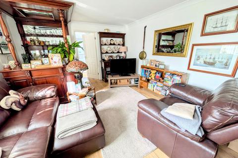 33 Brynhafod, Ammanford, SA18 3QH