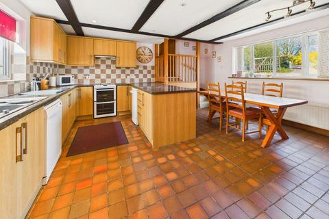 Chequers Cottage Argos Hill, Mayfield, TN20 6NR