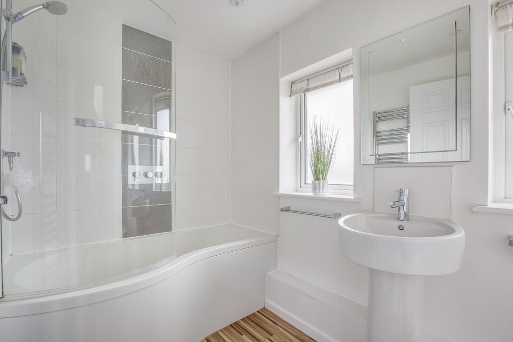 15 Greenside, SL8 5 TW (LOW RES)-6