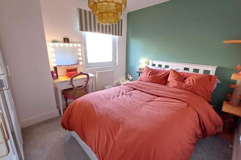 1 bedroom flat to rent, Mortimer Street, Herne Bay, Kent, CT6