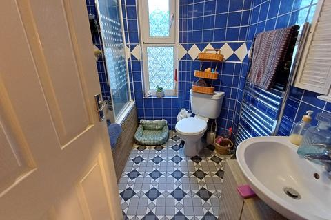 1 bedroom flat to rent, Mortimer Street, Herne Bay, Kent, CT6