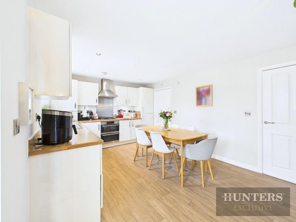 CAM05316 G0-PR0035-STILL020.jpg