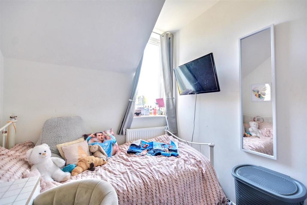 Bedroom 3 2.jpeg