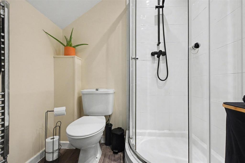 En Suite 1.jpeg