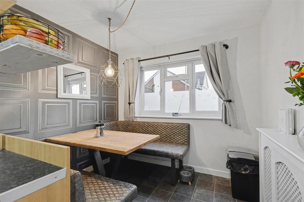 Kitchen Diner 4.jpeg