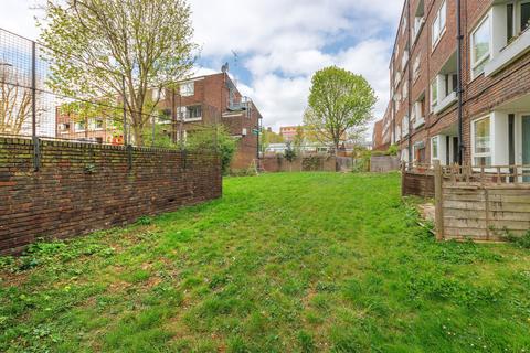 2 bedroom flat for sale, Flat 8 Dartington, London NW1