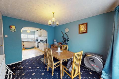 4 bedroom end of terrace house for sale, Crestline Court, Goldings, Northampton, NN3 8XZ