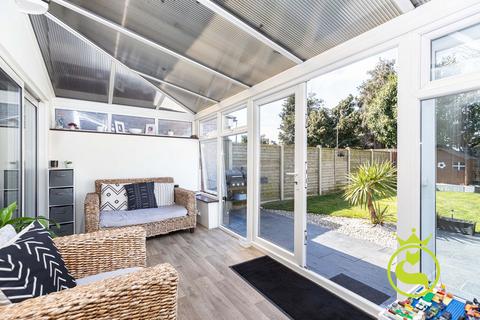 4 bedroom semi-detached house for sale, Bushell Road, Poole BH15