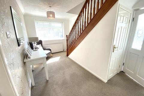 22 Cecil Street, Royton, Oldham, OL2 5NE