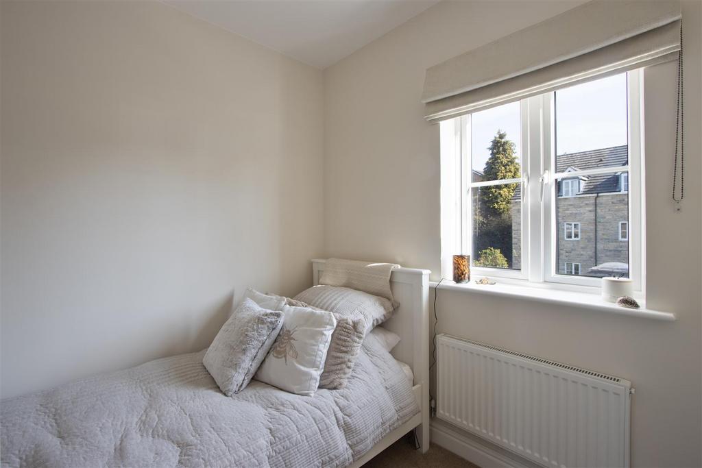 Bedroom 4.jpg